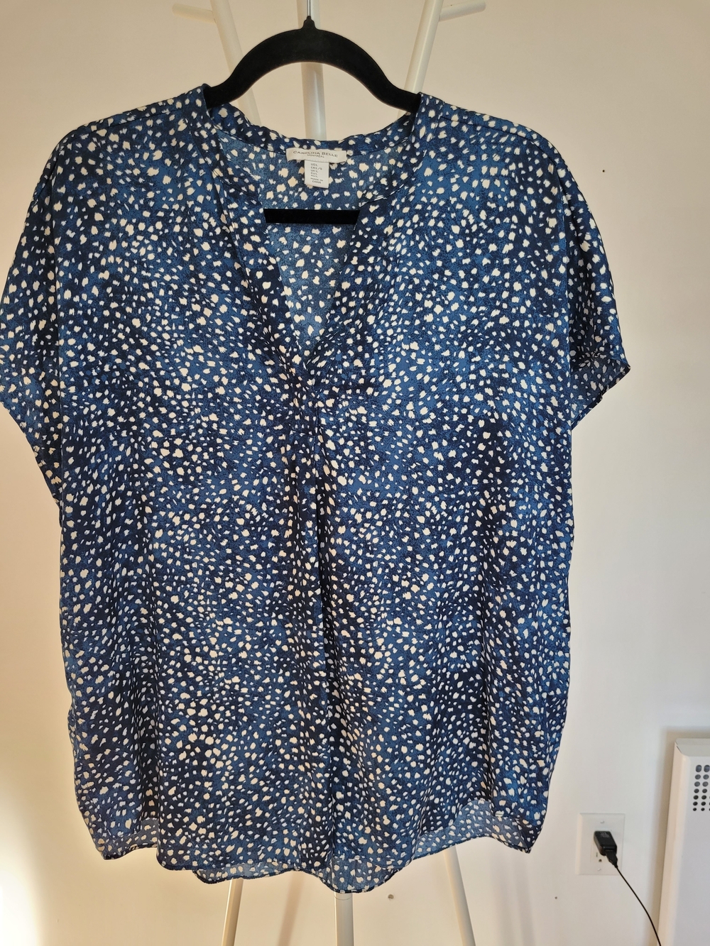 Carolina Belle Navy Blue Short Sleeve V-Neck Blouse with White Dot Print - Large